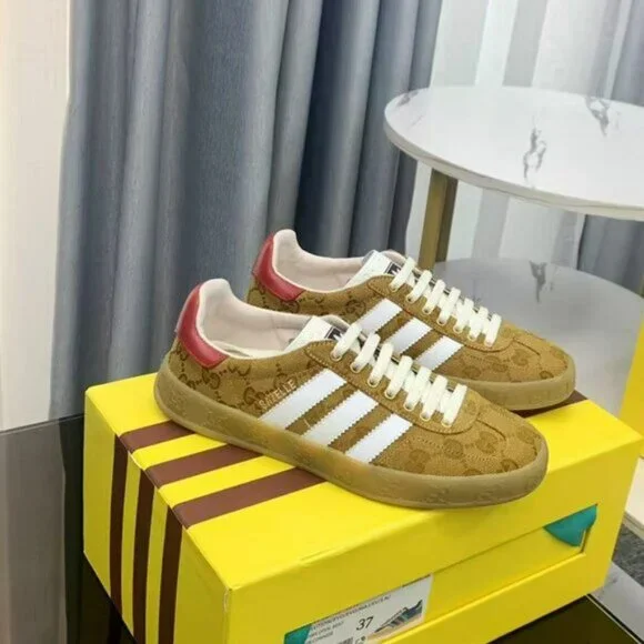 Adidas x Gucci Gazelle Sneaker Tan Monogram - Picture 2 of 8